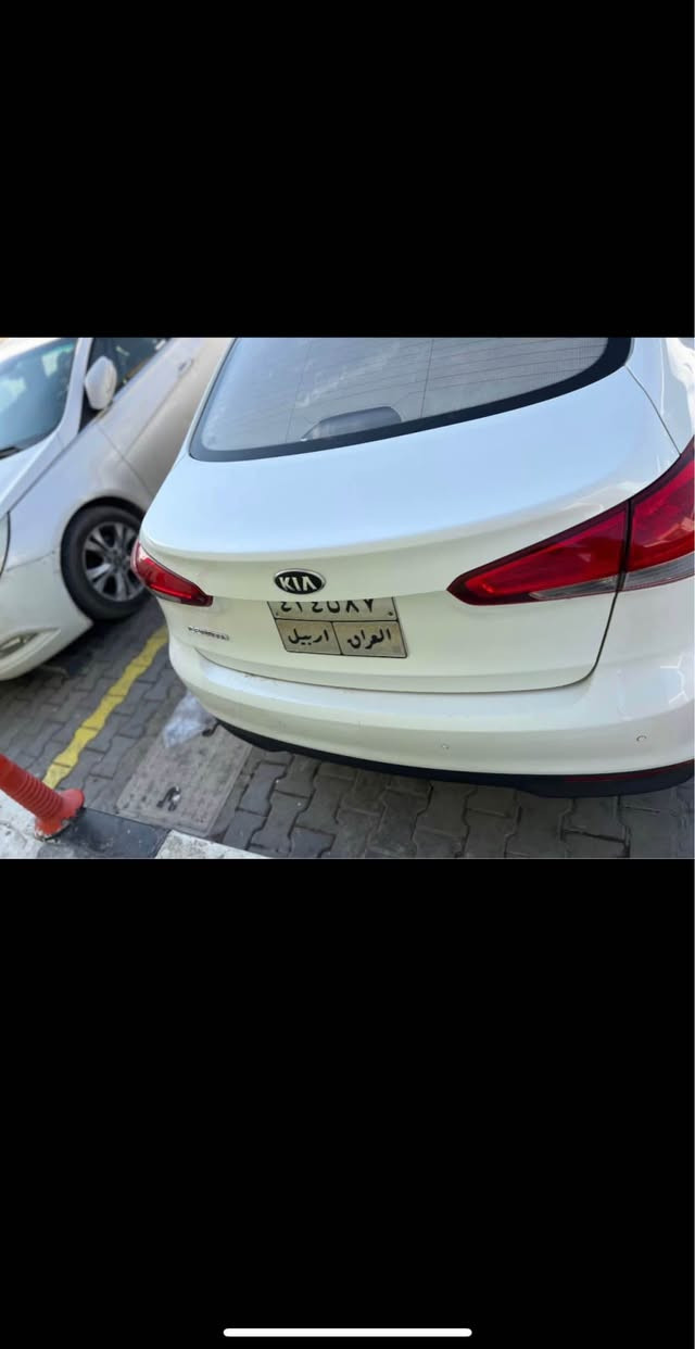 سيراتو موديل 2018 اربيل خليجي بيها قطعه تبديل باب الخلفي من جهه اليمنه السعر 135$ واذا مراوس بسورنتو 15/16وانطي فرق  رقم الهاتف التواصل فقط واتساب *********** النجف, العراق
