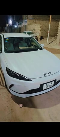 ورحمه الله وبركاته بي واي دي سيل 5  السياره كفاله عامه ماعدا شخط ازغير...