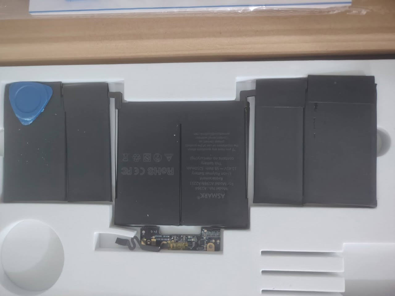 منشور رقم _٣_
عرض يهز الكاع ولفترة محدودة
تأخذ عالفحص من يجيك المندوب وضمان شهر 
 وكلمن بسعره
بطاريات ليثيوم بوليمر ١١.٤ فولت  ماك بوك 
وصلت وجبة جديدة من ٤٤  بطارية لابتوب َمتنوعة الموديلات ستندرات جديد  غير متوفرة بالاسواق المحلية 
بطارية لابتوبك أو شاحنته تعباااانة ولازمها تبديل ⁉️ 😭
تدور على بطارية أو شاحنة محيرة مال لابتوب ومدا تلكه🛒
تريد  بطارية لابتوب ممتازة وبتشتغل وقت طويل ❓❓😱
🔥 ارسل صور ومعلومات بطارية أو محولة أو شاحنة لابتوبك العاطلة عالخاص  والبقية علينه🔥
شعارنا رضا الزبون 
اتفاقنه مع شركة التوصيل كما يلي :
فترة تجربة وفحص البطارية أكثر من ربع ساعة
اذا عجبتك البطارية والشاحنه  واشتغلت وكل الامور تمام استلم الطلب وشايف خيرهه
واذا لاسامح الله اذا ماصارت البطارية لاي سبب كان ارفض الطلب ومتدفع اي اجور 
**فترة الضمان 
_البطاريات الخارجية ضمان تشغيل مثل ماكلنه أكثر من ربع ساعة فترة الفحص 
_أما البطاريات البوليمير الداخلية فيشمل الضمان التشغيل وبعدها ما بعد التشغيل لمدة ٣ اشهر 
اذا ماصارت البطارية 

اذا ما موجودة لاسمح الله ابقه ويانه أسبوعيا تجي وجبة جديدة 👍
🔥🔥اكثر من الف نوع بطارية وشاحنة لابتوب متوفره عدنه 
✅dell
✅hp 
✅toshiba 
✅Asus 
✅LENOVO 
✅sony
✅Msi
___________________________________
😱😱سارع بالحجز نظرا لقرب نفاذ الكمية.
للاستفسار الاتصال ب واتساب *********** 
او رسالة عالماسنجر
🚛يوجد توصيل لباب بيتك و لكافة المحافظات العراقية 🚛
🏘️ العنوان : كربلاء المقدسة شارع النهر _قرب شركة الوسيط للتوصيل السريع
#بطاريات_لابتوب
#battery
#بطارية_ماك_بوك 
#بطارية_سيرفس
#بطارية_ايباد
#بطارية_حاسبة
#تخفيضات.
#تالفة_ورق
#تالفات_ورق.
#ابداع.
#ثرامة_ورق
#عروض
#ثرمات_ورق
#بلاش
#shredder
#آلة_تقطيع_الورق
#جملة  
#تجارة_الجملة  
#تجارة_الكترونيات  
#محلات_الكترونيات  
#شاحنه
#adapters
