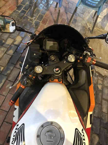 دراجه افوراي 600  مكفوله كفاله عامه دراجه جديده طالعه مہטּ معرض كلشي وكلاشي  مكان كــربلاء طوريج السعر 30 وبي مجال بسيط 
رقم ***********
