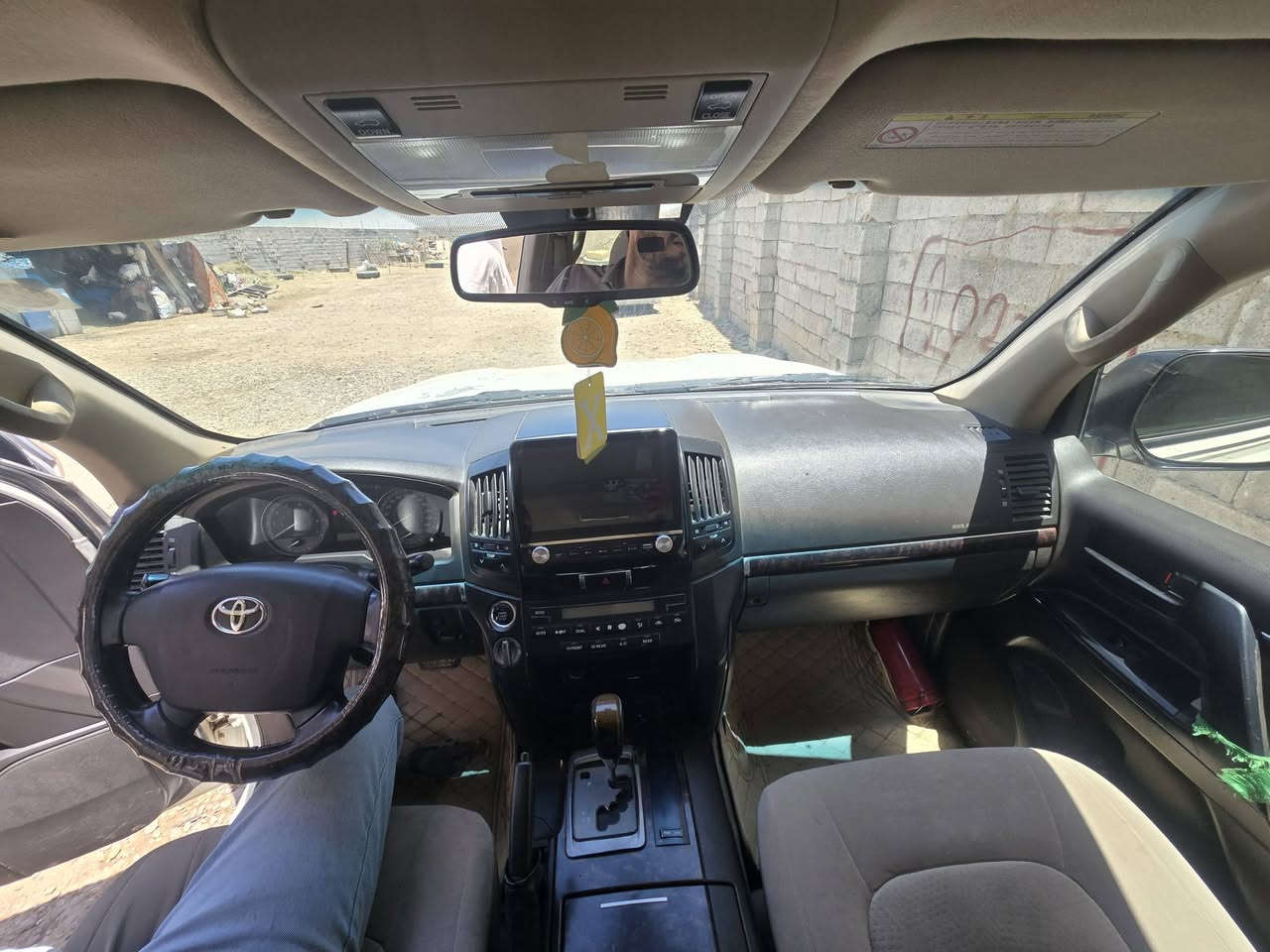 جكسارة للبيع
 مديل ٢٠١٠
 مكفولة عامة
 ماشية ١٦٥
***********
مكان بغداد

