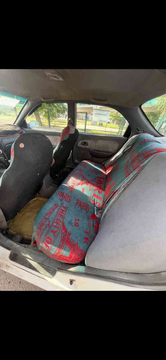 السلام عليكم كيا سيفيا للبيع موديل 2000 كير اوتاماتيك رقم بغداد  جاهزه *********** مكانها بغداد حي العامل من جهه السريع
