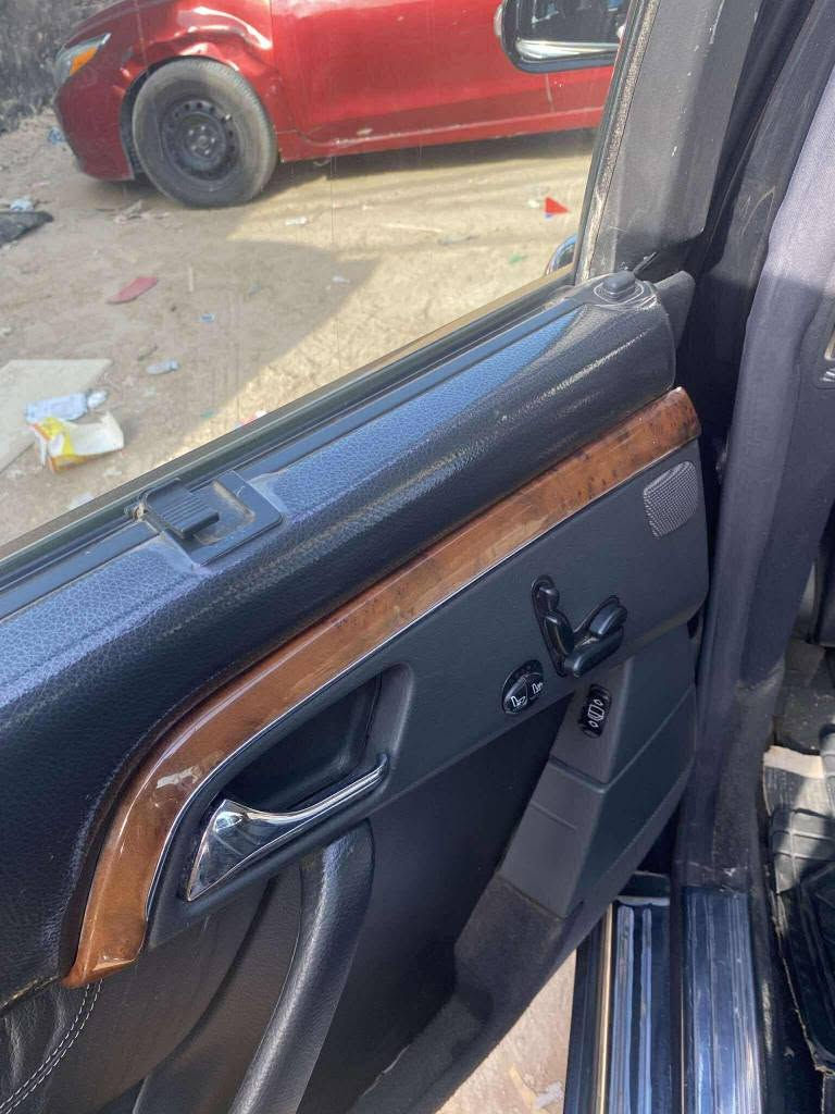 بيع سيارة مارسدس غواصة موديل ٢٠٠٤رقم بغداد جديد ٦سلندر حجم ٣٥٠مكفول محرك كير اكسل حدادية كهربائيات تخم تاير باتري جديد تبريد تدفئة شغال شرط تحويل رقم موبايل ***********ابوعلي ديوانية, القادسية
