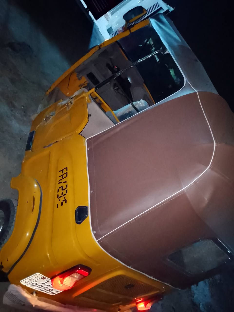 سلام عليكم شباب تكتك البيع موديل 21شهر، 6بيه ضربه بل صفحه فغط سعر6800وبيه مجال مكينه كير كسن مكفولات شرط دحويل‏‪***********‬‏
