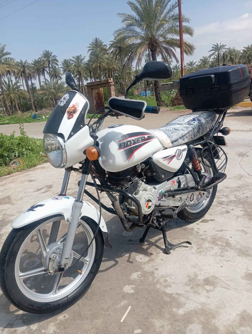 بوكسر موديل 18/ 5/ اوراق كامله جاهز لترقيم كل نقص مابي 4كير محرك لوك مال جناي من شغل لبيت كهربائيات  كله شغال سعره 750وبي مجال حك الجيه مكاني ديالى السعديه الجبل يرهم مرواس شراي أتصل ***********
