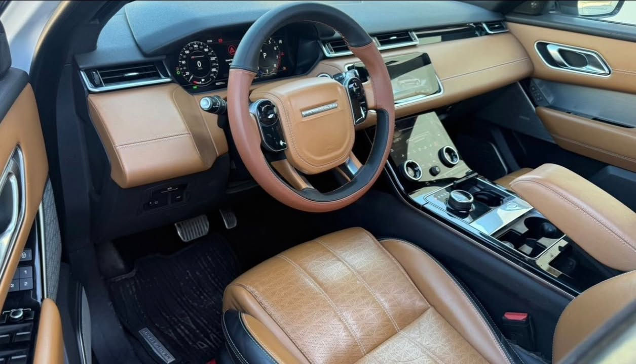 رانج روفر خليجي فيلار للبيع فقط بيع
R-Dynamic - 2018 
52000 KM
سياره جدا جديده ونظيفه فول  ١/١  التراي مالهه زيرو  وماكو اي نقص بيهه وكاله سردار خليجيه  صيانه كامله حسب الوقت بشركه رانج بلمنصور واخر صيانه قبل ايام ماكو برغي مفتوح بره الشركه وكل وصولات وتفاصيل الصيانه موجوده
٦ سلندر سوبر چارج السياره طلقه ماشاءالله
رقم مميز حلو - بغداد 
تخم تاير جديد
ويل ٢١ رياضي R-dynamic
السياره چكات ٣ ارتفاعات قياده  يعني تتحكم بلارتفاعات 
٧ مودات -  اوضاع قياده 
كاميرا - PDC 360  
كراسي تدفئه - تبريد 
 مساج كراسي 
كراسي جلد فئه r-dynamic داخل قرميدي طلب خاص 
كراسي كهرباء مع ٣ اوضاع ذاكره 
شاشات خلفيه 
تبريد امامي-  خلفي
صندوق كهرباء
السقف بانوراما علطولها جام  
Night paket تحكم بالوان دواخل السياره الليد الداخلي للسياره 
رقم بغداد باسمي رقم شبه مميز حلو
سياره ماشيه ٥٢ كم 
دخول ذكي للسياره Bluetooth  
بصمه سياره عدد- ٢
مكانها بغداد سياره  
سعرها ٣٢ الف دولار وبيه مجال للاستفسار ***********
