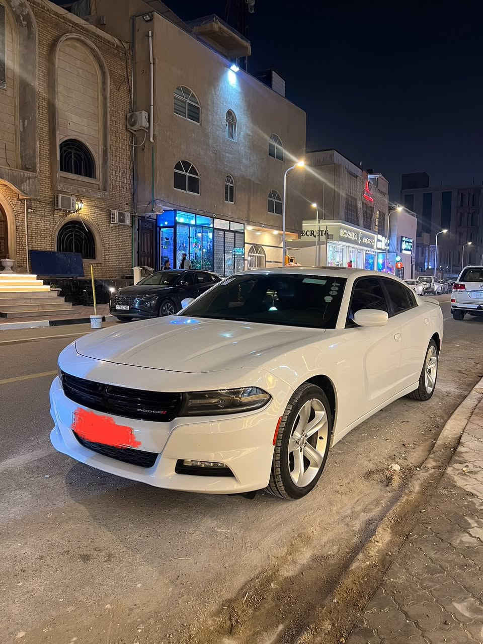 السلام عليكم 
للبيع جارجر مديل 16
كندي كلين تايتل 
فول بلاص
بيهه فقط بارد. بالداير والدعاميه الخلفيه نص صبغ والباقي كله كفله
مواصفات محرك 3600
خزن ميموري
كشنات كهرباء
كشنات. تدفئه
حساسات خلفيه
شاشه. كبيره كامره خلفيه
سياره مضلله وبيهه. كتاب تضليل المدة سنه
رقم دهوك. سنويه ال30تحويل مباشر. 
وباقي المواصفات المعروفه
مكاني بصره 
رقم التلفون ***********
