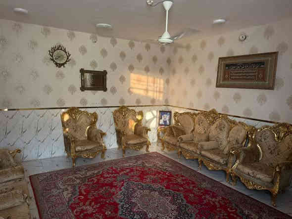 بيت للبيع 
بيت زراعي منطقة بغداد شررط المكاتبه وقرار القاضي بناء سنة ٢١ مساحته ٢٠٠ معروض للبيع مع كامل اثاثه سعره ١١٥ مليون وبي مجال بسيط .
للاستفسار اكثر الاتصال على الرقم :

***********
