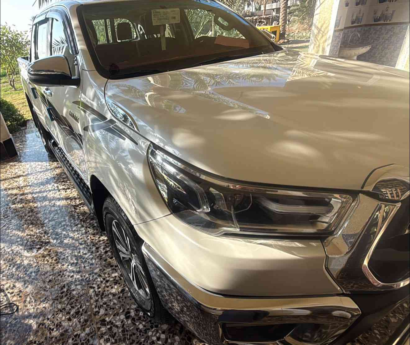 تيوتا هايلوكس فور ويل موديل 2022 دبل سنتر لوك سعودي وارد عبد اللطيف جميل فول مواصفات 

رقم أربيل 
ماشيه 85 الف 
كفاله عامه من صبغ بارد تبديل شرط سونار

ألمواصفات: سعودي وكالة عبد اللطيف جميل 

محرك:- 2700cc

4X4 دفع رباعي 
دخول ذكي
بصمه
شاشة
كامرة
كراسي تبريد
حساس امامي
حساس خلفي
لايت زنون
بلوجكتر زنون
بك لايت لد
لد امامي زنون
تبريد قطعتين
جميع الزجاج اوتوماتك
تحكم مقود جهتين
مثبت سرعة
نضام الـ ايكو
نضام الـ بور 
ملحقات السيارة كاملة
سستم ايرباك كامل
ويل كروم
مانع انزلاق
وباقي المواصفات المعروفة

العنوان بغداد ناحية الرشيد 
***********
