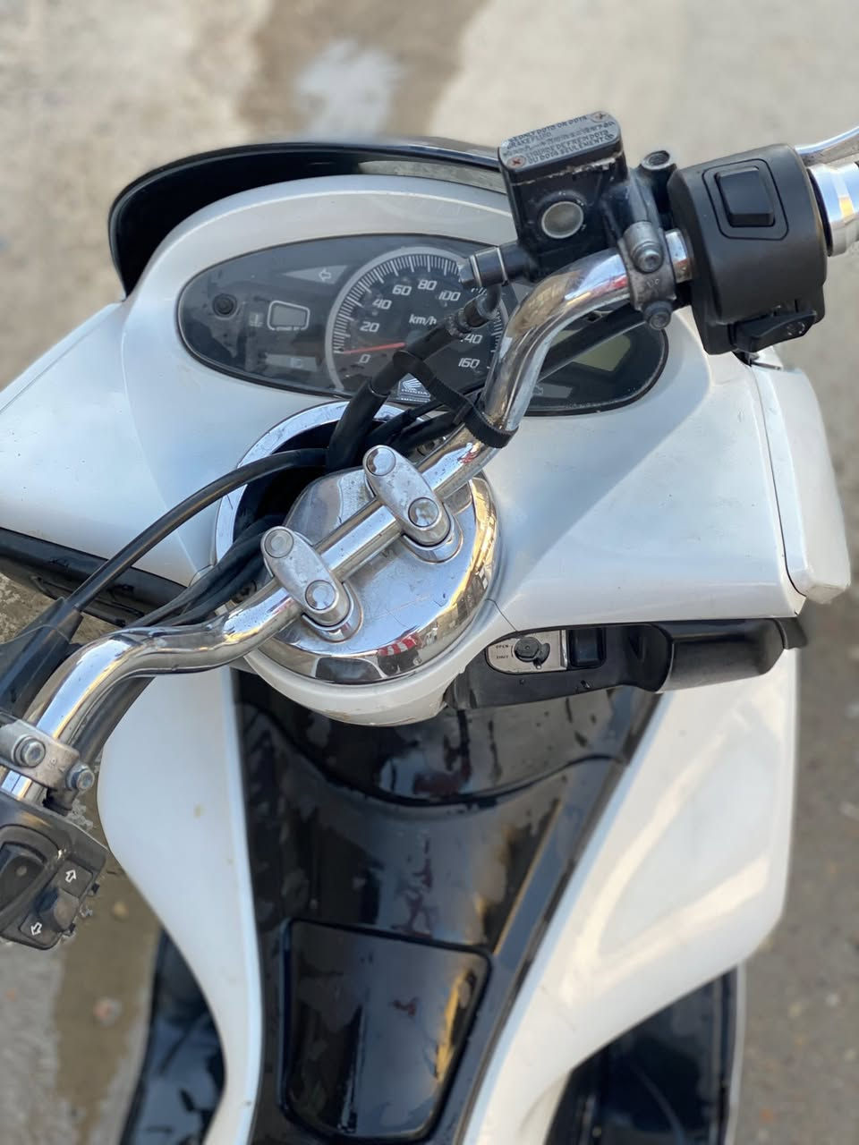 سلام عليكم درجه بي سي اكس BCX للبيع الدراجه مكفوله من كلشي نضافه 100✅ الدراجه مامتعوبه ابد مكان بغداد للاستفسار ‭٠٧٧٠ ٠٦٨ ٥٣٠٧‬
