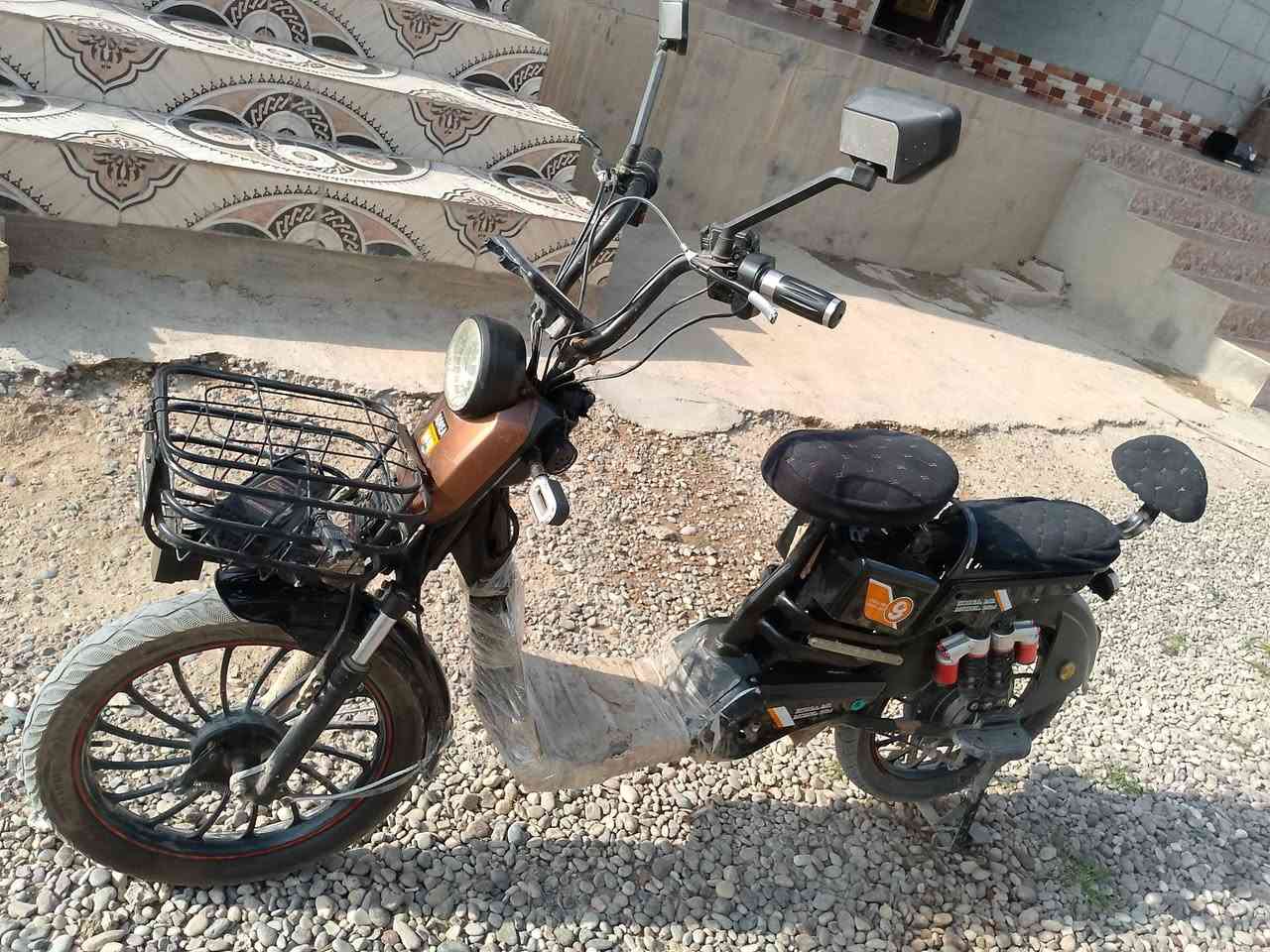 ماطور شحن للبيع حجم 24 سعرو مناسب ونضيف حيل الشراي يتصل على هاذا الرقم ***********
