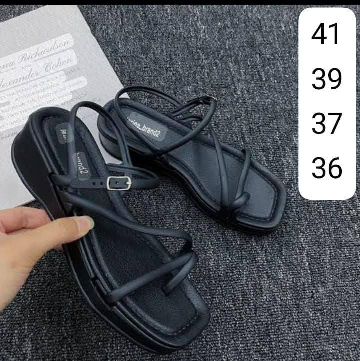 صنادل صيفية  قياس من 35الى41قويه سعر الوحده 10الاف ذا تأخذ ثنين احسبهن لوحده ب 7الاف 
يوجد توصيل شاميه صلاحيه مهناويه


**إذا كنت صاحب هذا الإعلان وتريد حذفه لأي سبب، رجاءا أرسل رسالة إلى الدعم الفني**