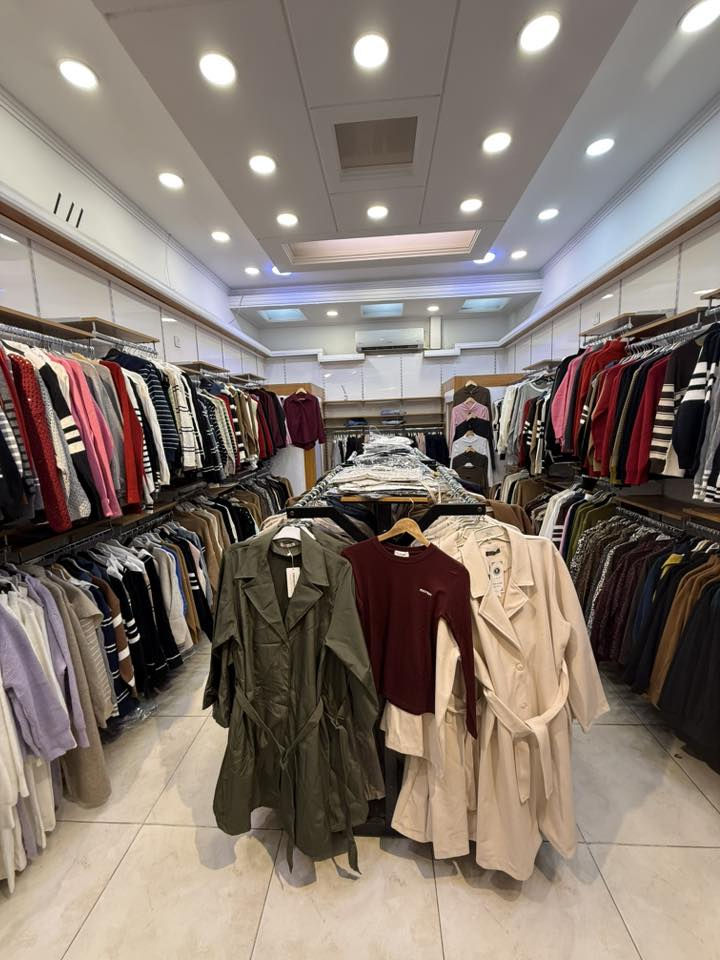 شلعه نسائي 
***********
وتساب فقط
