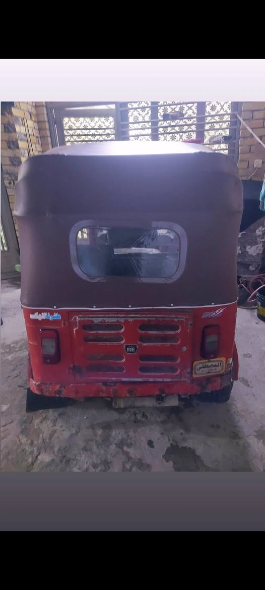 سلام عليكم من رخصت الادمن تكتك 18ب كاعيات خايسات مال سايق اوراق المصطفى اصليات وتنقص لباقي كله نضيف المكان بغداد المدينه الصدر *********** السعر ب3400وبيه مجال
