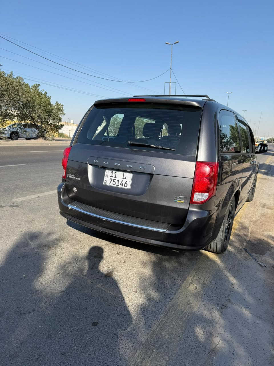 دوج كرفان موديل ١٩ فئة جي تي بوب كهرباء جنطة كهرباء تخم تاير جديد السيارة ما بيه اي شي نقص ماشية ١٦٠ وقابلة للزيادة السبير بوضعية الشركة ما نازل السيارة بسمي ثاني يوم تحويل رايده ١٩٥ وبيه مجال 
 للاستفسار الاتصال على الرقم ***********
