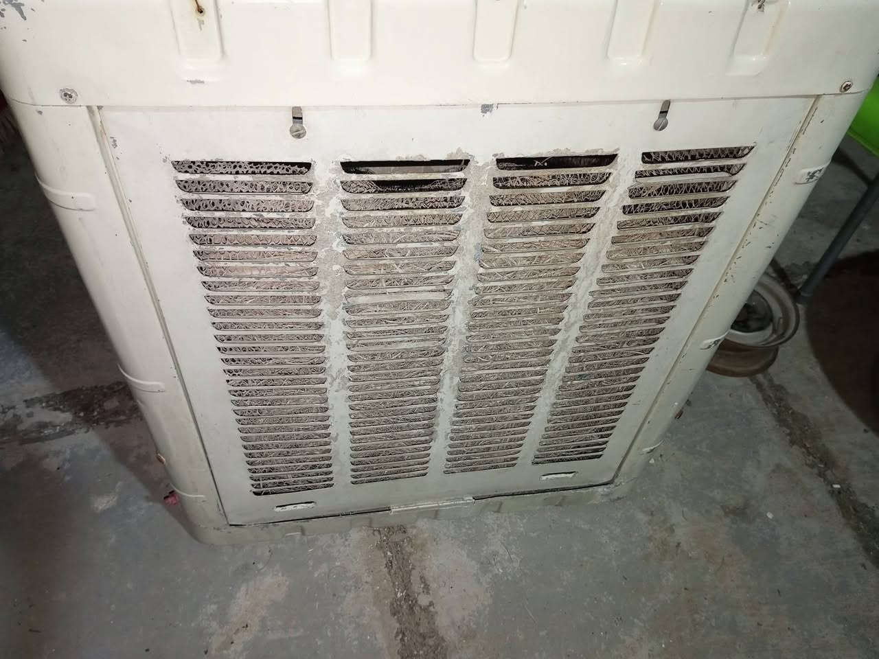 سلام عليكم مبرده شغاله 45الطباخ شغال 15الصوبه شغالا15مكان زعفرانيه***********وتساب فقط
