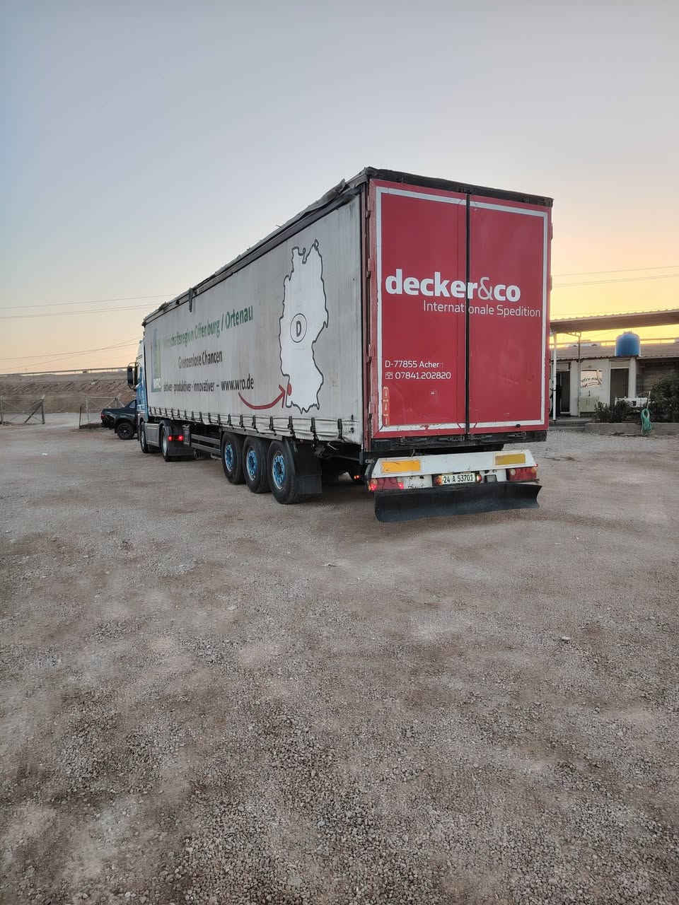 السلام عليكم ورحمة الله للبيع مارسدس اكتروس للبيع ابيع كامله او كلشي بوحده هم عادي 2007عرجه ١٢نمره ثلاجه رتايدر سقف ليزر فول مواصفات مكفوله  كفاله عامه عربانه كوكل 2013نص جناب سنويه مامنتهيه سياره جاهزه وشغاله عل اردن فول ومكفول ***********
