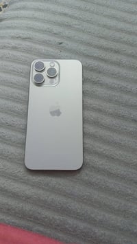 آيفون ١٥ برو ماكس • قافل ايكلود • جديد