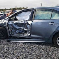 كورلا امريكي موديل 2020 الحدث مرفق بل صوره بيه قبق جنطه مبدله على ايدي...