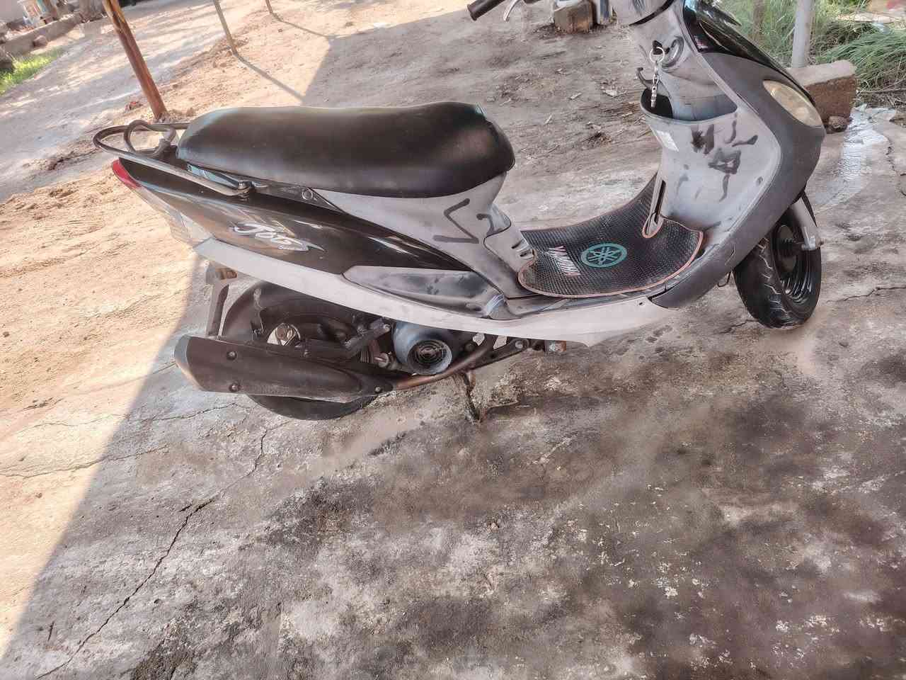 ماكس منغولي للبيع محرك مجفت مرة وحدة  الدراجة نضيفة شوفت علينك بيها نواقص بسيطة سعرها 450 وبيها مجال قليل مكاني كربلاء طويريج ***********
