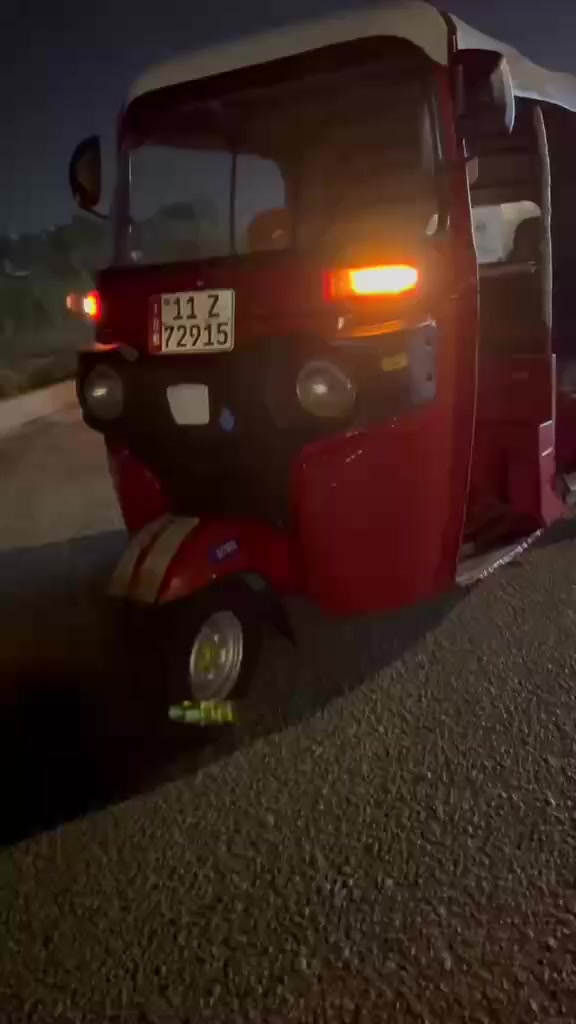 السلام عليكم اخواني تيك توك موديل 17 مصبوغه جماليه خير من الله كلتشات تايرات خير منه للبيع اتصال على هذا*********** السعر 4و200
