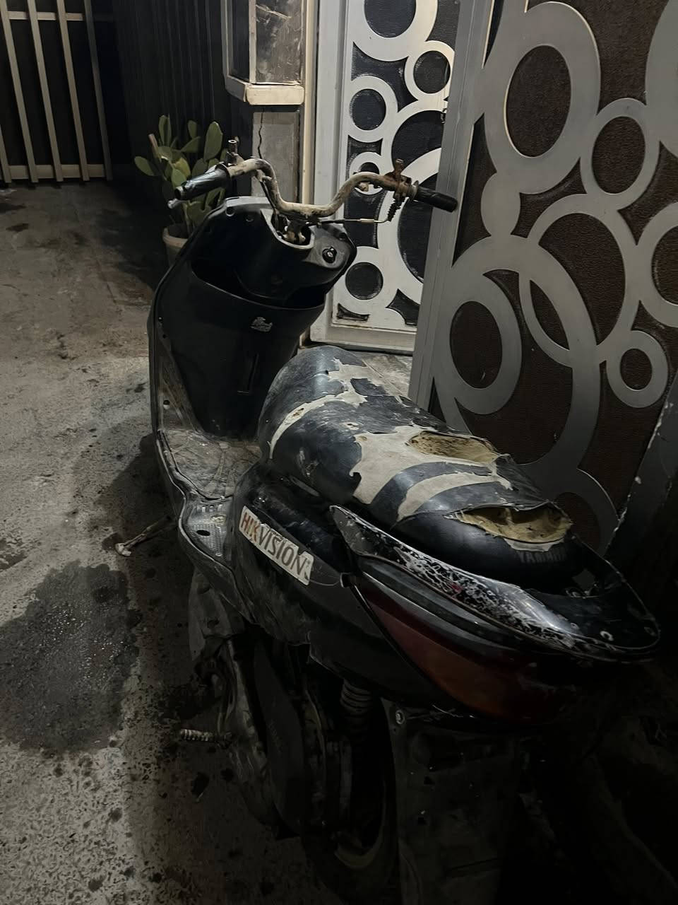 سلام عليكم اخوان 
دراجة بريز ابيع كوووم حديد اكرر كوم حديد بس مكينه شغالة و بيها نقوصات بسعر 125 الف ومكاني بغداد حي القاهرة واي استفسار عالخاص واني حاضر


**إذا كنت صاحب هذا الإعلان وتريد حذفه لأي سبب، رجاءا أرسل رسالة إلى الدعم الفني**