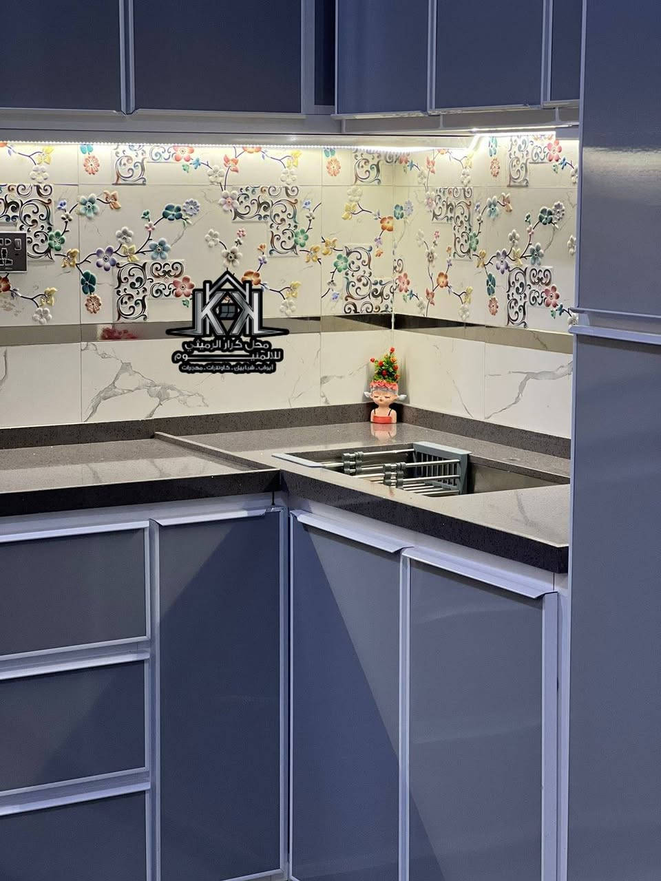 🔥 إعلان مميز من محل كرار الرميثي للألمنيوم 🔥
كاونتر ألمنيوم تركي المنشأ بأعلى درجات الجودة والإتقان ✨
🔹 اللون: رصاصي عصري أنيق يناسب جميع الديكورات
🔹 يدة مخفية بتصميم حديث وانسيابي
🔹 البوري محشّي بخشب لصلابة ومتانة أعلى
🔹 نرمايد هايدروليك داخلية مقاومة للصدأ لضمان عمر أطول
🔹 سلات هايدروليك هدية 🎁
🔹 حشوة قاطع للأرضية والرف يتحمل أوزان عالية ومضاد للبكتيريا
🔹 الطلاكة خارج كابون فاخر ومن الداخل مغلفة ببليت لزيادة التحمل
🔹 سطح كوارتز حجر طبيعي فخم ومتين
🔹 خزانة مخصصة لتخزين الأجهزة الكهربائية والمواد الغذائية
🔹 إنارة مخفية تضيف لمسة فخامة وجمالية راقية
📍 الجودة عنواننا… والضمان ثقتنا
محل كرار الرميثي للألمنيوم – لأن بيتك يستحق الأفضل 👌
للاستفسار والحجز راسلنا على الخاص  🤍
او زيارة موقعنا الرميثة حي الشهداء قرب مستوصف الزهراء مقابل مطعم لاريف
***********
***********
