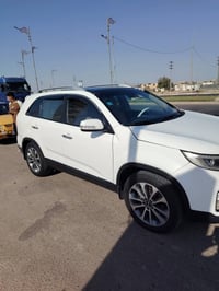 سورنتو موديل 2014 خليجي فول موصفات  رقم بغداد بسمي محرك ست تبريد ٣ قطع...
