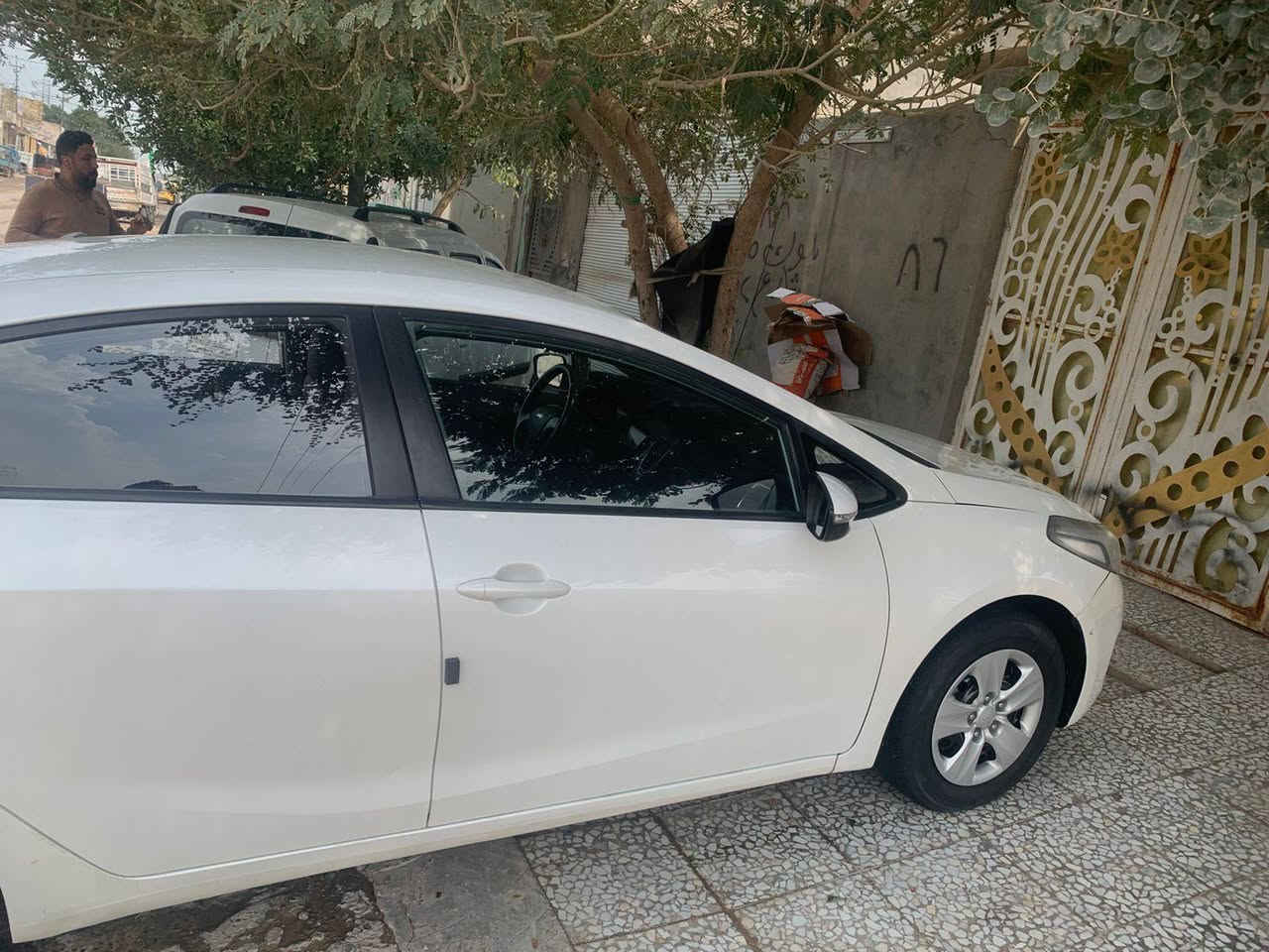 سلام عليكم سيراتو ٢٠١٧تريد تحويل تريد وكاله كير مكينه حدايده فول تبريد ثلج ❄
ملاحظه سياره بيهه بارد بصيط 
السعر ١٢٨ وبيهه مجال 
مكان نجف قريت الغدير 
*********** فقط انتصال وتساب مجود
