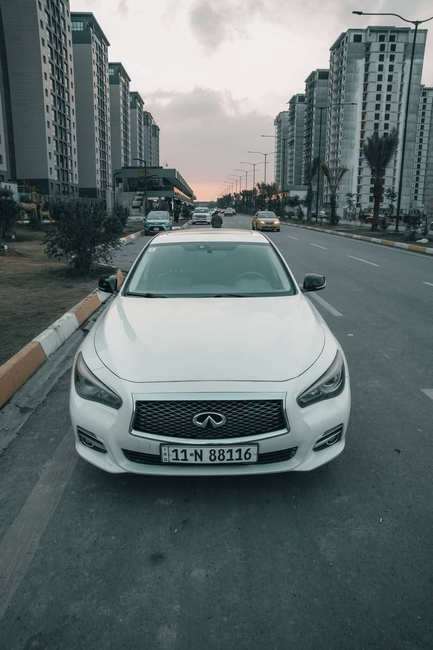 انفنتي كيو 50 
موديل 2017 
مواصفات ستندر
رقمها حلو 
سنوية لحد 2030
ماشية 122 الف 
بدون حادث من امريكا كاسرة بستم 
ومبدلين مكينة 
هنا بالعراق صايرة بيها طخات بسيطة و عندي السونار مالها 
ماشية عندي بس 6 الاف كيلو تقريباً 
دهن كله اكسادو اصلي استعمل
سيارة تخبل و الجناية يعرفون شنو من رزانة و عزل 
فريز تبريد جديد 
سيت نوزلات جديد تيست زيروووو مو مستخدم 
بيها نقوصات بسيطة  
رايدها ب 129 و بيها مجال 
مكان السيارة بغداد المنصور
التواصل خاص او على الرقم
***********
