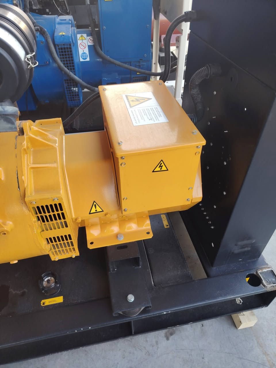 تم بحمد الله تعالى وصول مولد بيركنز ٣سلندر سيت ابلادي نظام حماية كامل تشغيل أو إطفاء ذاتي مكينة أوربية غير مشتغل بالعراق نضام ATSكامل
27KVA
نظافة 90%
كاتم نسبة الكتم 90 %
الكاتم زيرو انتاج عراقي
زورنا في موقعنا ديالى بعقوبة الصناعة الثانية مقابيل نهاية حي المعلمين
للاستفسار الاتصال على الأرقام التالية
***********
***********
من الله التوفيق
