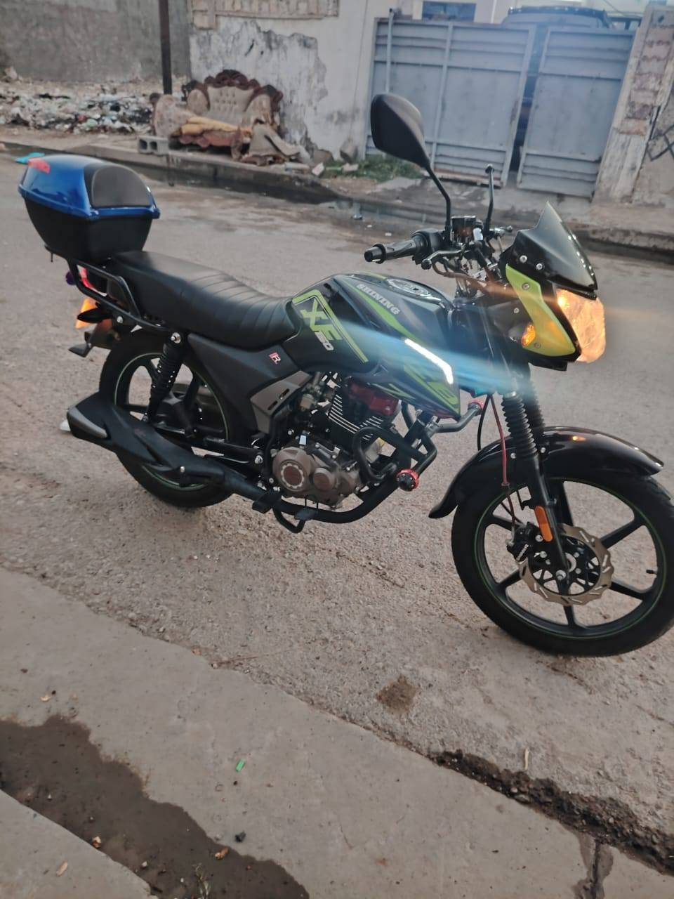 سلام عليكم دراجه شاينك ٢٠٢٥ دراجه كفاله عامه برغي ممفتوح بيه حته بنجر مابيه وضع شركه داجه مال بيت لعدم التفرغ صاحب دوام اني سعره ١١٠٠ وبيه مجال للشراي عنوان بغداد محموديه
*********** بي وات ساب ملاحضه دراجه منزله رنبه عله أيدي أوراق نقص بيه بس كمرك يعني ابيع سكنر
