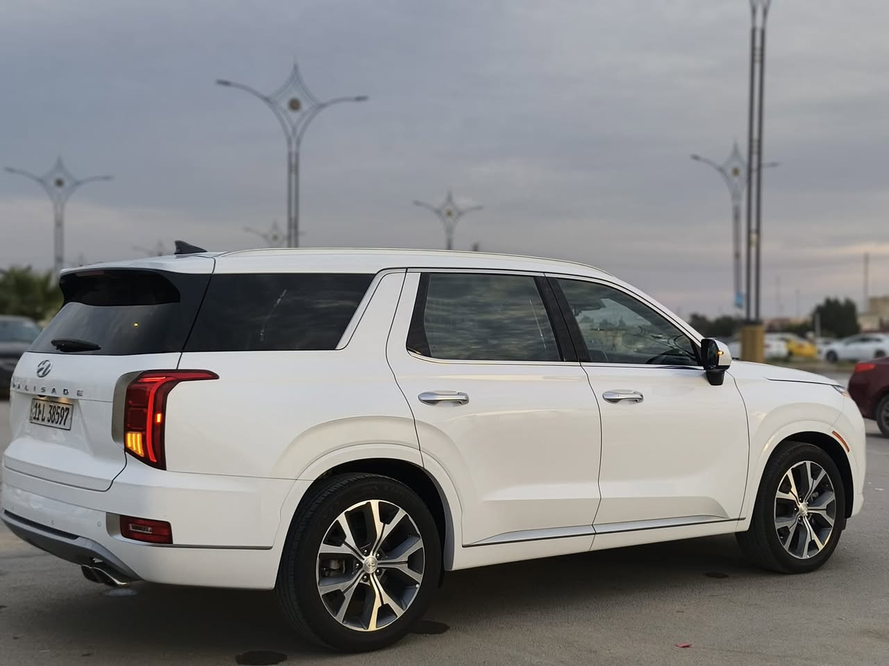 السلام عليكم
(للبيع فقط) 
هونداي بالسايد 
مديل 2022 أمريكي بسمي
فئة اللمتد فول
داخل ابيض
حادث جاملغ وطرف البنيد صبغ
بدون ضرر داخل
ماشية 31mi
إستخدام بيت مال جناي
السعر 325 $
***********
