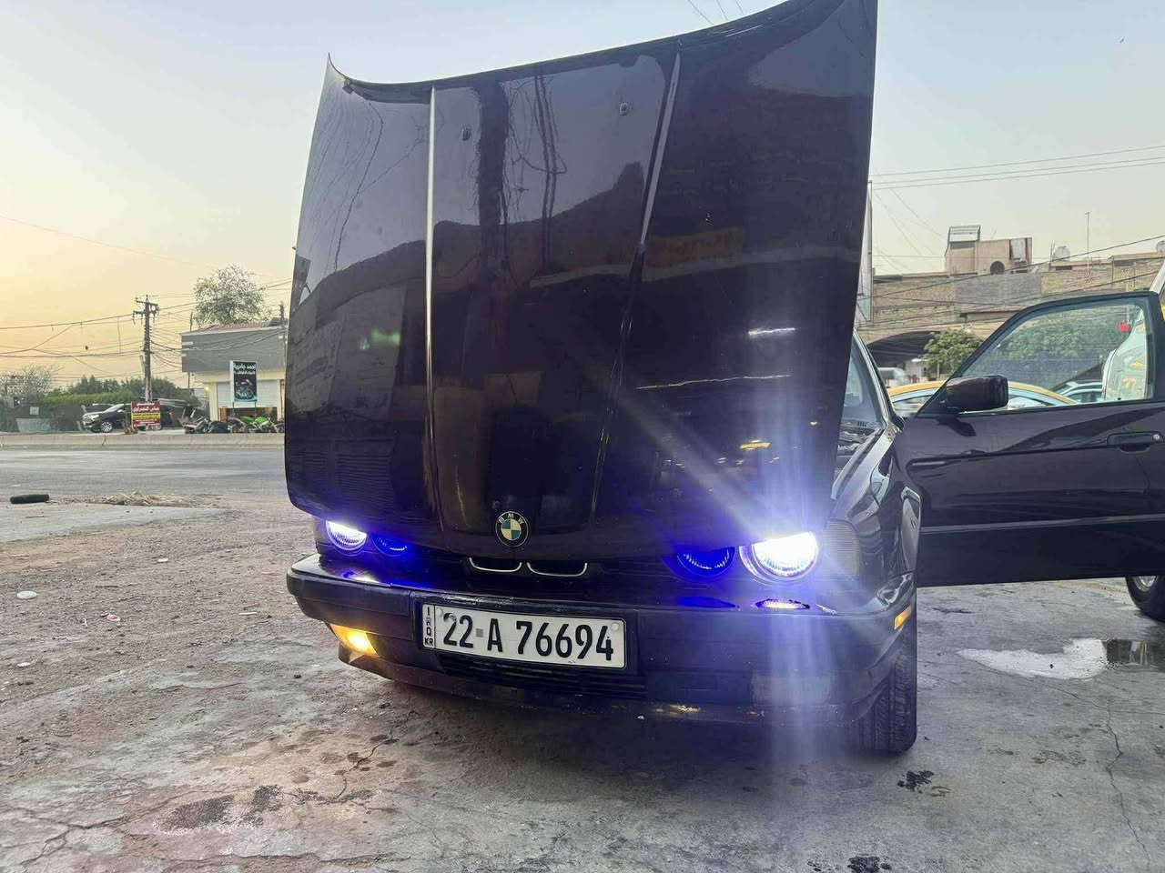 السلام عليكم اخوان بي ام للبيع موديل 1991 حجم 525  مكينه مسكر فانوس اوتوماتيك كير كفاله مكينه كفاله سياره صبغ عام جماليه بدون ضرر بدون ضربه تبريد شغال كهربائيات كلها شغاله السعر 65  مكاني بغداد
***********
