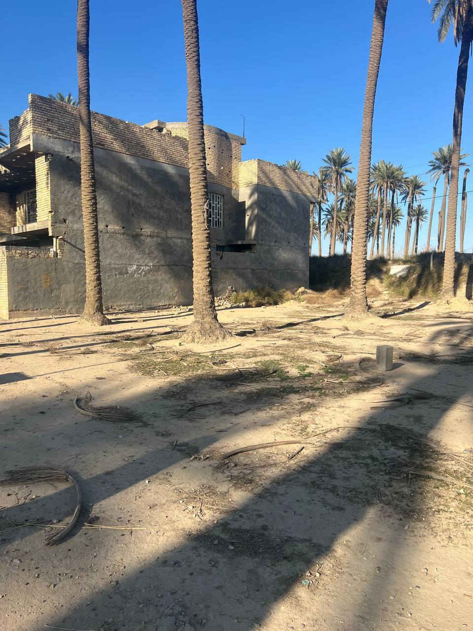 رجائن مو شراي لأ تعامل سلام عليكم قطعه ارض ٥٥٠ متر ملك طابو زراعي سند ٢٥ ماء كهرباء موجود  
مكان القطعه يم الجسر الفرنسي مال حي البتول بشارع حديقه الحيوانات  وي الشارع مباشر 

تواصل ***********
