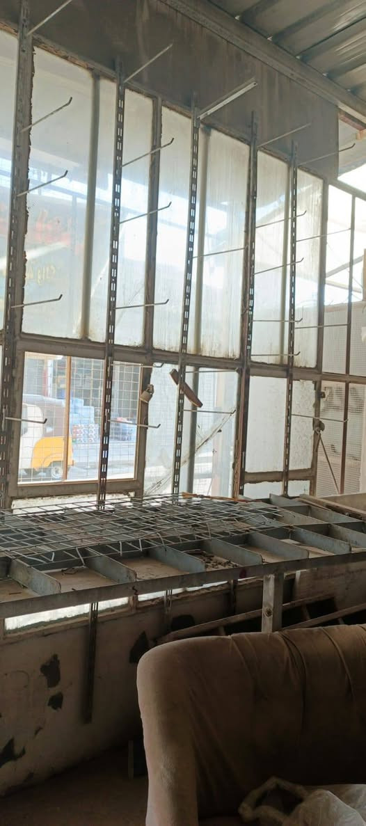 للبيع للبيع ...
اتصل او مراسلة على واتساب لمعرفة التفاصيل
***********
كبنكات المحل عدد ٢
 رفوف حديد عدد٦  2*2
رف خشب عدد ٢ 
عارضة حائط او شباك على شكل تعليق 
ميز الامنيوم 
براد ماء مع قنينة ماء
مبردة بلاستك ثلاث سرعات 
قنفة نفرين
