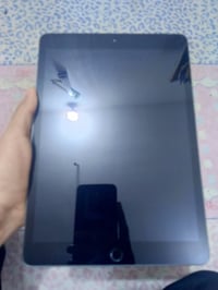 ايباد 9 للبيع وايباد 8 للبيع  ذاكرة الايباد 9 (64) مع ملحقاتة مستخدم ش...