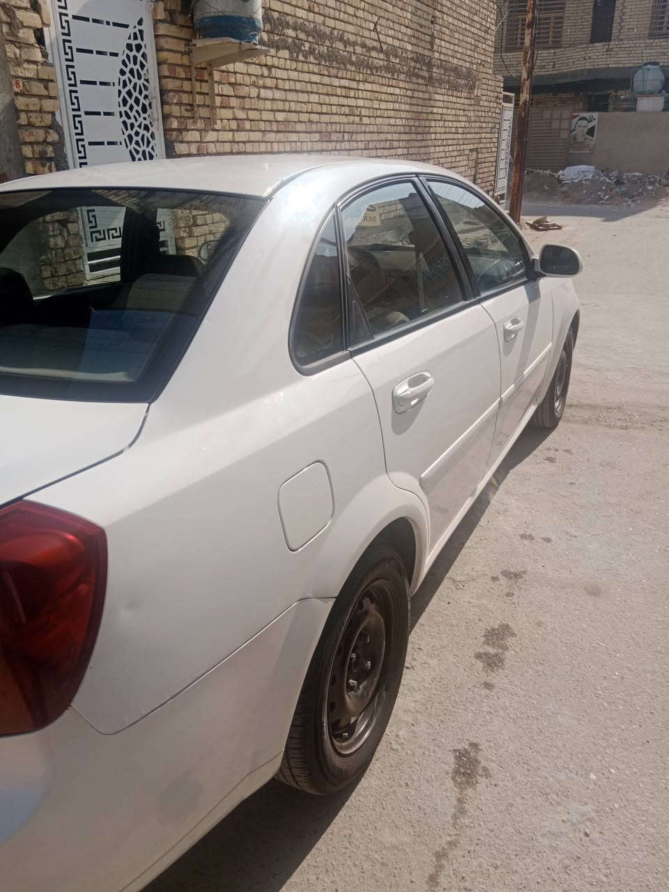 اوبترا ٢٠١٤ نظيفة وجاهزة بيضاء باسمي  سعرها ٨٨ مجال للاتصال ***********
