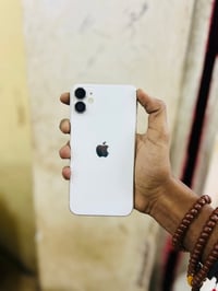 11 عادي شرق اوسط 256GB وتر بروف مامفتوح بطاريه 92 السعر 280 الف 077629...