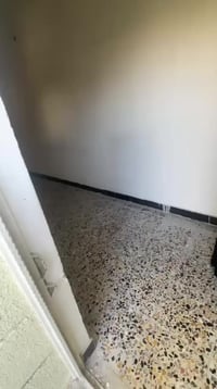 أرضية • ١٣٢م • باب خاص