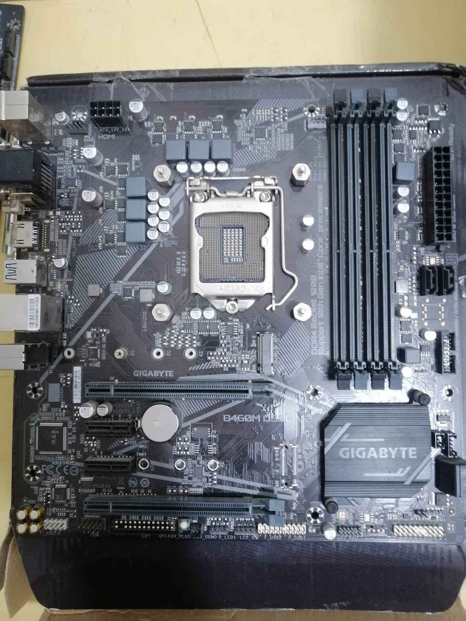 عطلات للبيع
معالج 1200 فحصتة مرة وما اشتغل 
1400 شغال بي نقص pin
 بوردات عطلانة A320 B460 وكارت عطلان rx 580 xfx بورسبلاي بي وايرات مقطوعة الكارت مقطوعة

ألي يخدمنة يدفع سعر 

 ومتوفر b460 بيه pins معووجات وقفل كارت شاشة مكسور بس شغالة سنگل چنل ب20 ألف


**إذا كنت صاحب هذا الإعلان وتريد حذفه لأي سبب، رجاءا أرسل رسالة إلى الدعم الفني**