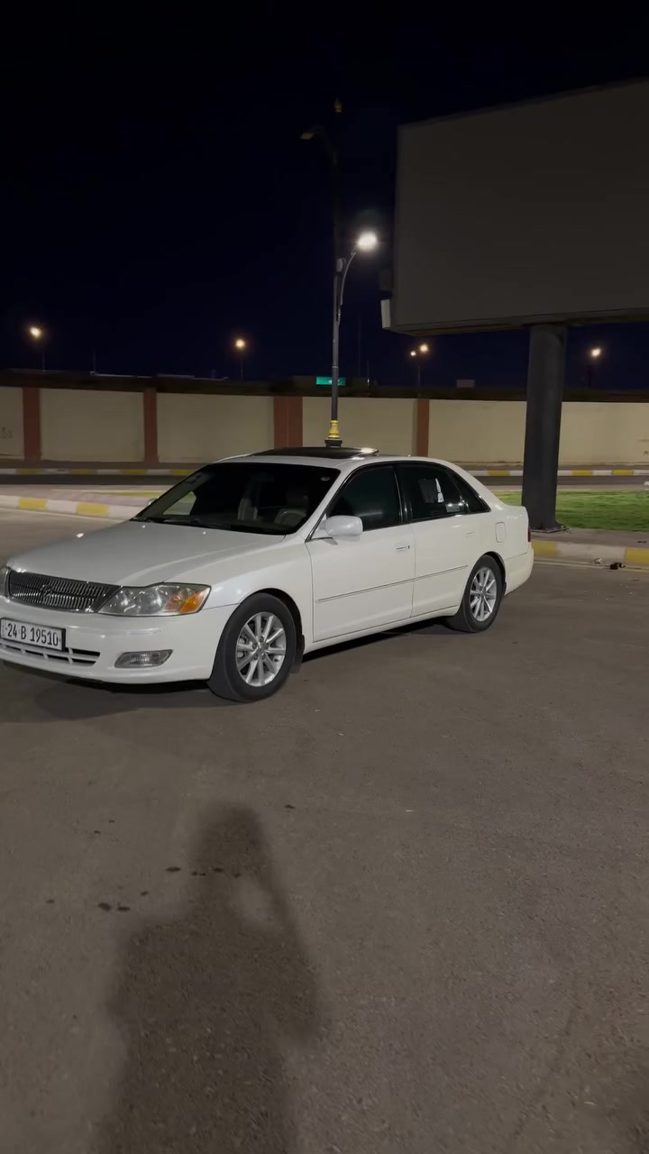 السلام عليكم 
تويوتا افالون 2000 امريكي فول مواصفات 1/1 xls
السياره جديده جدا مكينة جديده مكينه 6 سلند 3000 
السياره بيها كم مكان صبغ قماره مكفوله لا شاصي ولا لغد 
منظومة تبريد جديده راديترات جديده ادامة كامله على المكينه 
تخم تاير جديد حداديه جديده 
مواصفات السياره 
-فتحة سقف طكتين 
-كشنات كهرباء 
-كشنات تدفئه 
-كشنات خزن 
-سستم سماعات jbl مع دمام
-مثبت سرعه 
-شاشة معلومات بلاديه 
-كاميرا خلفيه 
-داخل مغلف جلد 
مكان السياره الانبار الرمادي 
سعر السياره 95 ورقه وبيها مجال 
رقم الهاتف ***********
