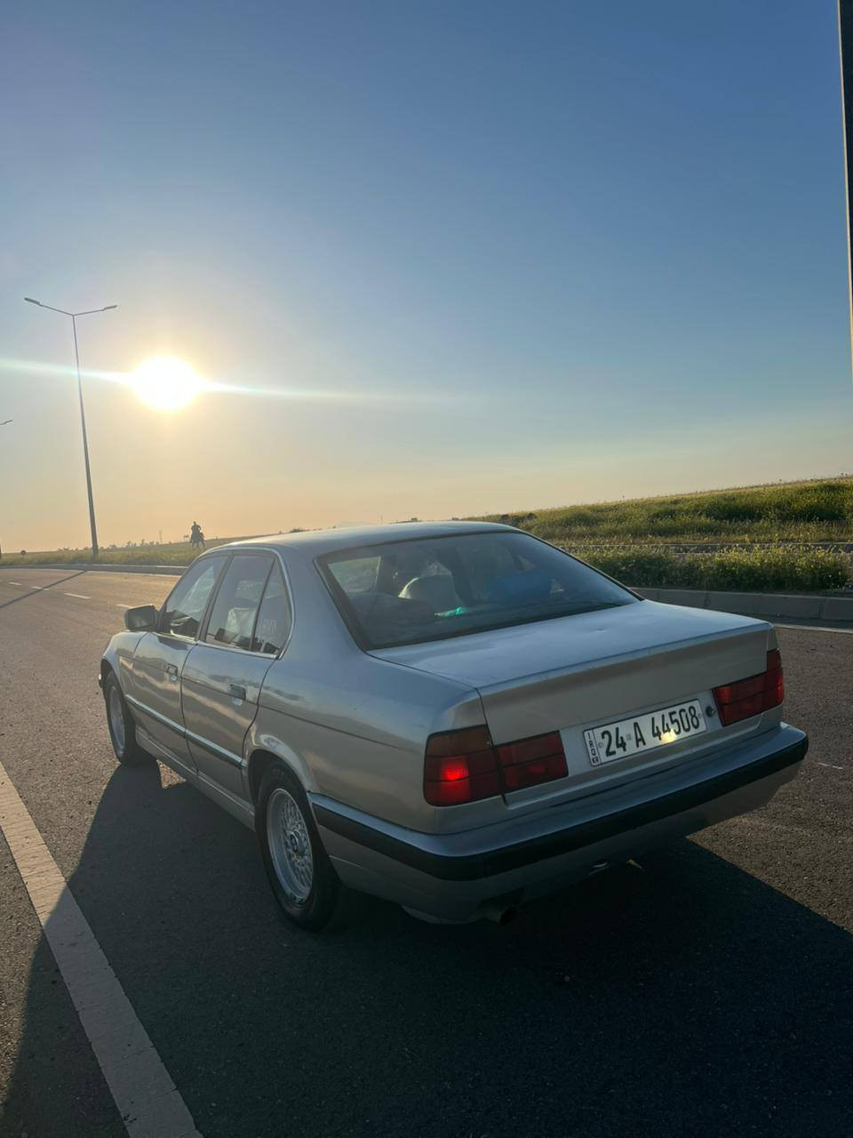 مۆدێل 1991 مەکینە 520 دیجیتاڵ رەقەم و سەنەوی نوێیە تا 2030 بەناوکردن و وەکالە بەشەرت  چوار جام کارەبایی تەبرید قفل مەرکەزی. کارەبیی هەمووی مەزبوتە گێر و مەکینە و ئەکسل و دارو بەردی بەشەرت یەک لێدارنی خەفیفی چاملغی لای سەکنی هەیە شایەنی باس کردن نیە
موشتەری نی سەرم مەیەشێنە  سعری 46 محامەلەیەکی برایانە أربيل, العراق


**إذا كنت صاحب هذا الإعلان وتريد حذفه لأي سبب، رجاءا أرسل رسالة إلى الدعم الفني**