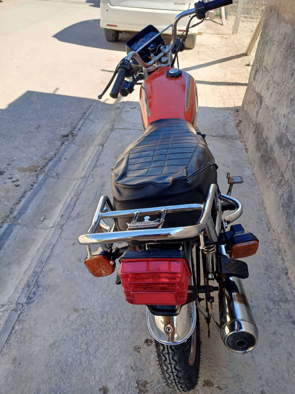 سلام عليكم دراجه سافان 5كير أورق أصولي 
موديل 2020 السعر 350وبيها مجال 
واسط صويره الاتصال على الرقم 
***********
