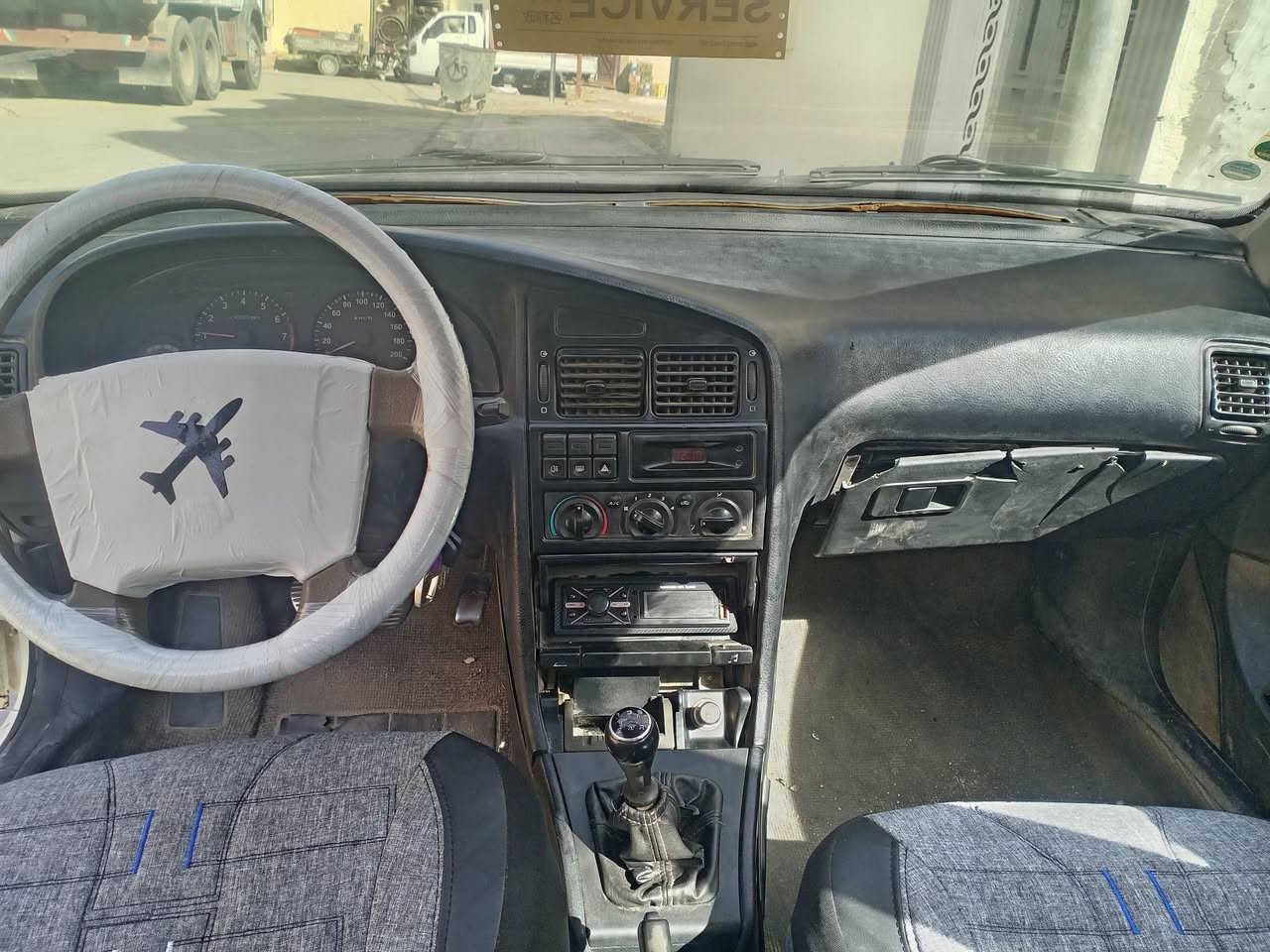 سلام عليكم بيجو موديل 2010 مروس بسيبه نضيفه وا بيع السعر 27وبيه مجال بسيط تحويل ثاني يوم ***********
