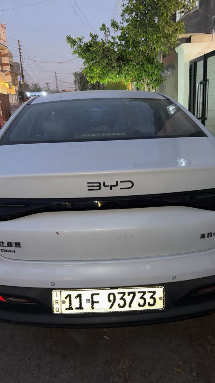 السلام عليكم
بي واي دي سيل 5 2025 ماشيه 16000 السياره بيهه ملاحظات بسيطه بارد بجنطه وبارد بجاملغ والدعاميه يرادلهه بس تكحيل مثل ما واضحه كدامكم سعرهه ١٨ مليون و٤٠٠ 
***********
