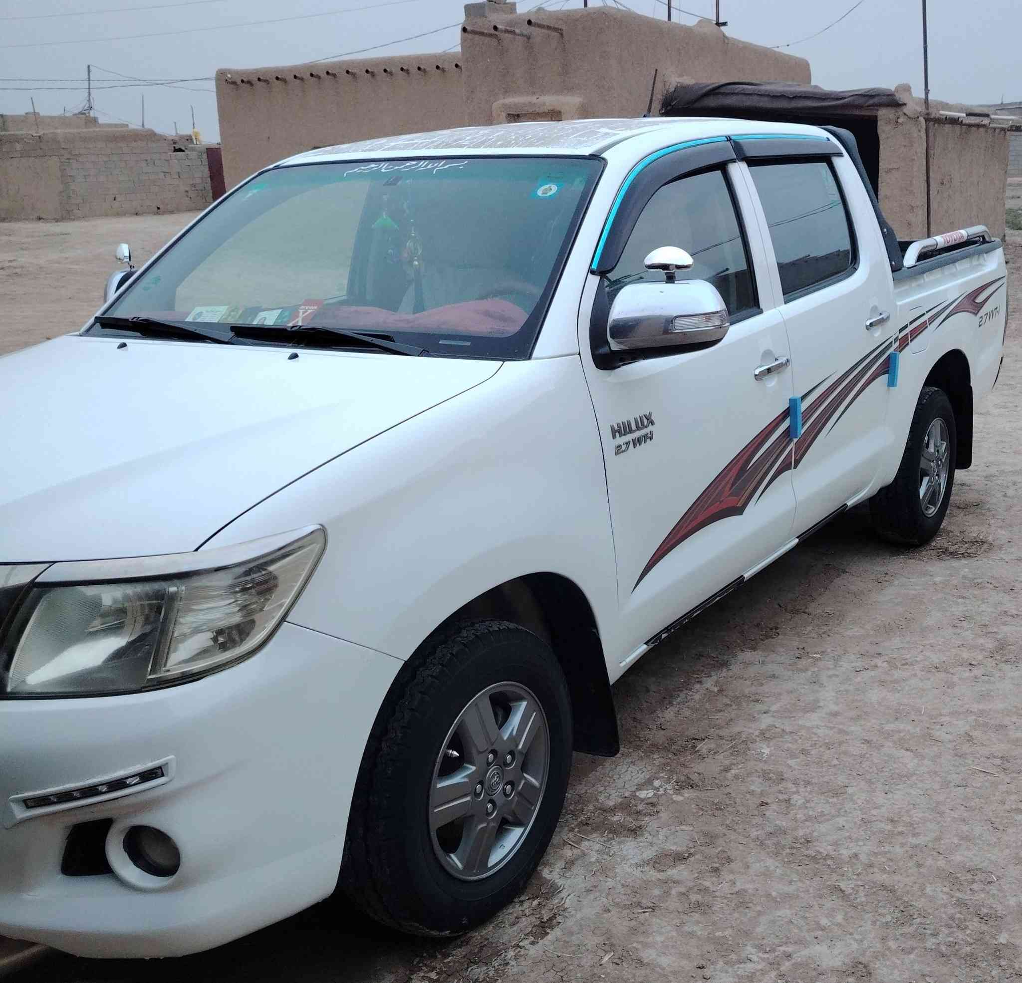 سلام عليكم عندي سياره البيع موديل 2014 رقم بغداد شاصي 19 سياره مكفوله عفاله عامه كير عادي عنوان ذي قار ولشراي يتصل ع رقم ***********
