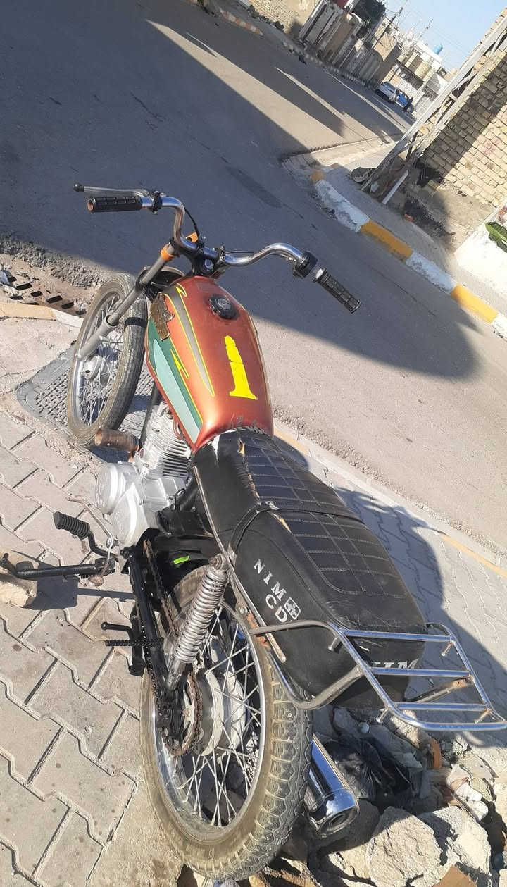 السلام عليكم للبيع دراجه اربعه قير كلك ماكينه تجفيت وكله جديد ما ناقصها شيء حلوه الدراجه مكان واسط قضاء الحي والسعر 325 وبيها مجال للشراي والاتصال على الرقم***********
