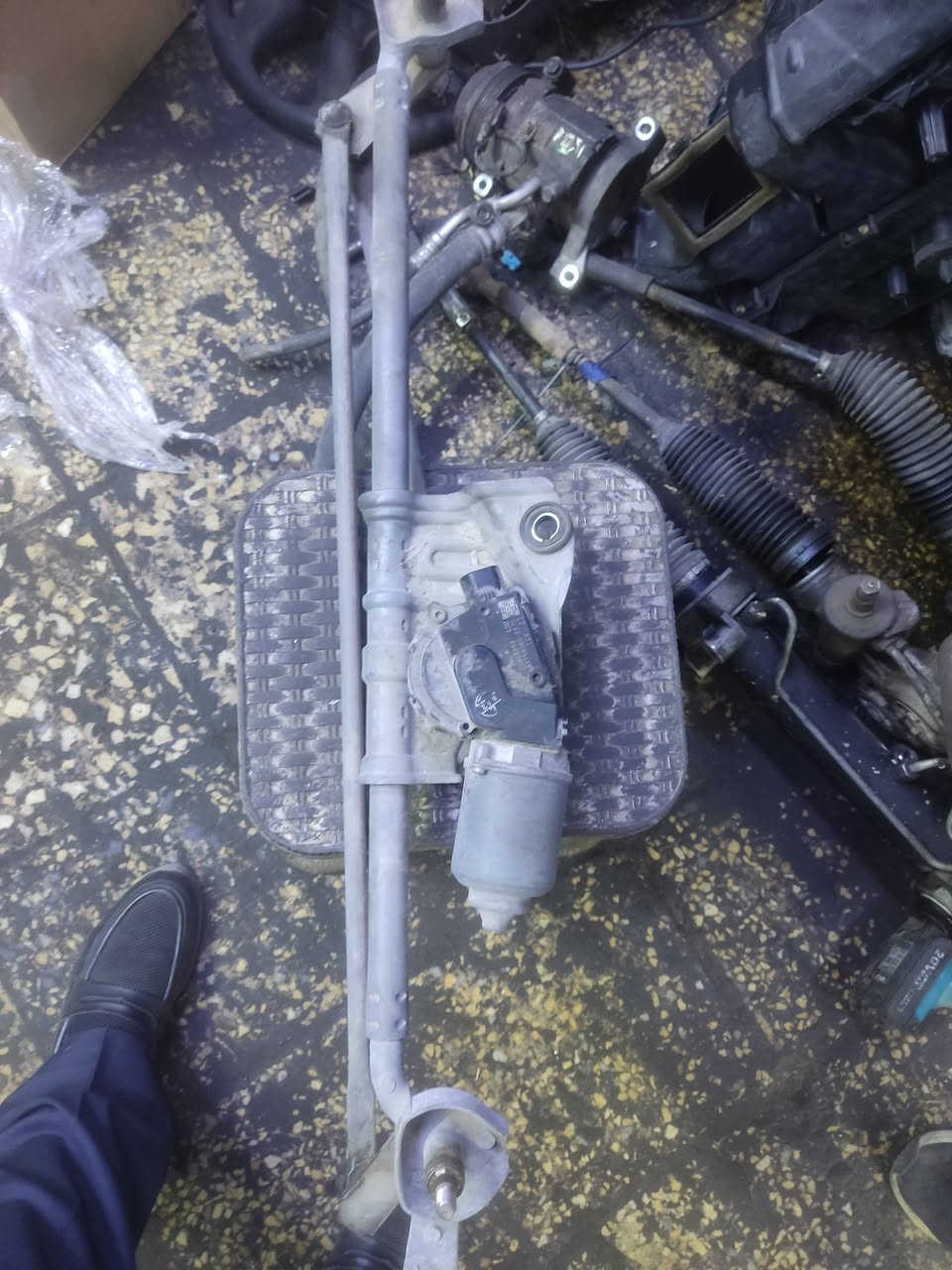 السلام عليكم ورحمه الله وبركاته
مشط سترين يوكن من موديل 7 إلى موديل 14 السعر 240 ألف 

دكت تبريد بلايزر وجمسي من موديل 2000 إلى موديل 2006 السعر 240 الف 

ماطور ماسحات تاهو من موديل 15 الى موديل 20 السعر 130 الف 

مبخرة من موديل 7 الى موديل 14 السعر 130 الف 

دبل امامي 8 برغي من موديل 2000 الى موديل 14 السعر 165 ألف 

قاعدة فيوزات يوكن من موديل 7 الى موديل 14 السعر 180 ألف 

بوبرن تاهو 8 برغي اصلي جديد من موديل 7 الى موديل 14 السعر 165 الف 

برشر تاهو من موديل 14 إلى موديل 20 السعر 250 الف 

عمبار تاهو 8 برغي من موديل 7 الى موديل 14 السعر 80 ألف 

شباك جمسي سيرة من موديل 7 الى موديل 14 السعر 150 الف 

دعامية خلفية تاهو من موديل 7 الى موديل 14 السعر 240 الف 

دوسة الفينية بتره السعر 240 الف 

ضفيرة كهرباء تاهو موديل 2004 السعر 340 الف 

مروحة تاهو من موديل 2000 الى موديل 14 خمسة بالخمسة عاصفة السعر 150 الف 

مروحة تاهو من موديل 15 الى موديل 20 السعر 240 الف 

دبة ماي من موديل 2000 إلى موديل 2006 السعر 90 ألف 

مازدات السعر 240 الف 

شباك السعر 150 الف 

دعامية السعر 240 الف 

الاتصال على الرقم التالي *********** بي واتساب
