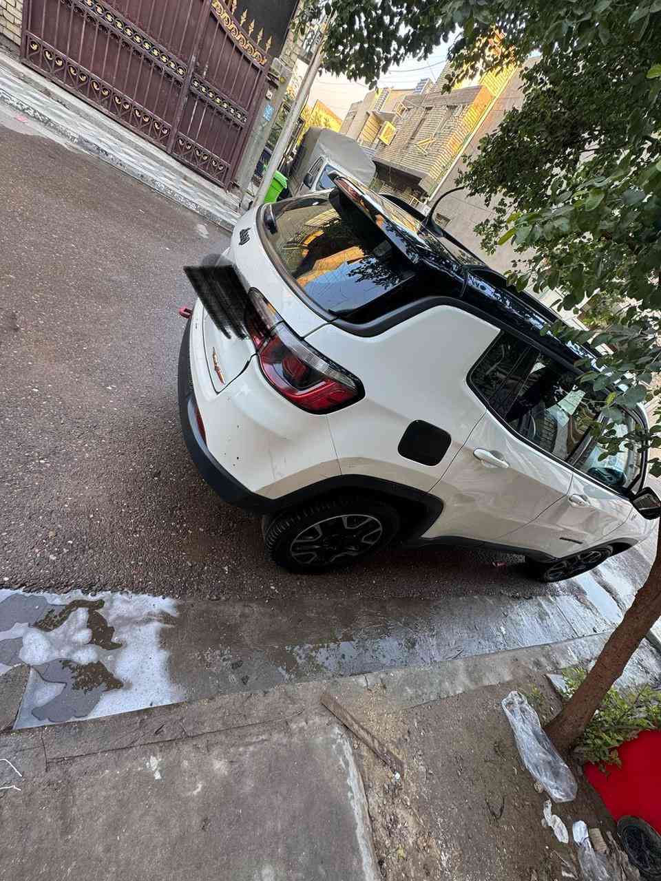 جيب كمبارس دفع رباعي اربع مودات
1محرك 4سلندر 
2كامره +الجامه البصف السايق وكفات
3:عدد الركاب5

الاستفسار يرجو |>>>
⬇️
لاتصال على الرقم  التالي 
***********
